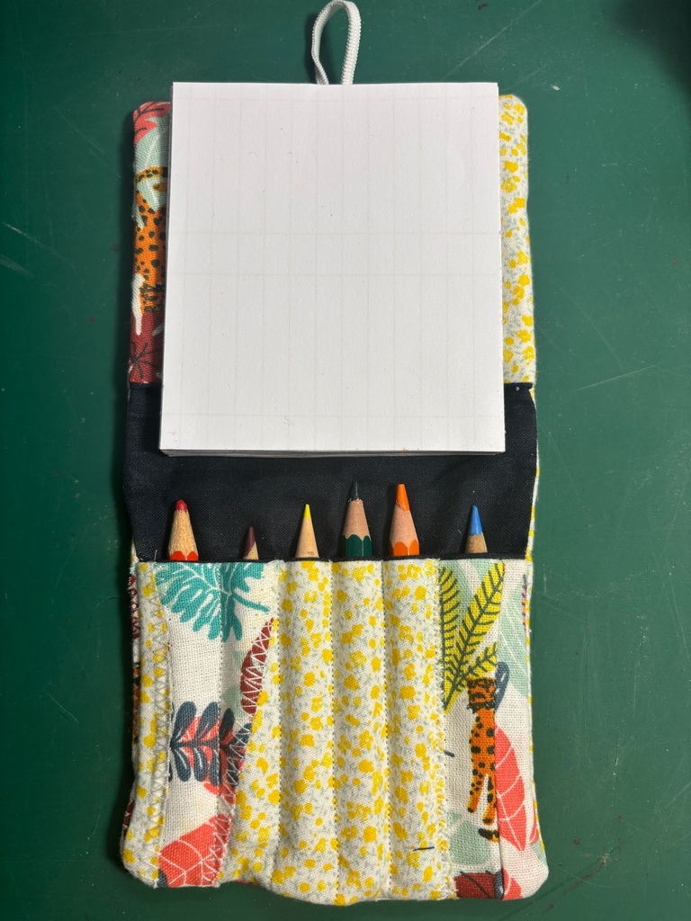 Carnet à dessin jungle fleurie