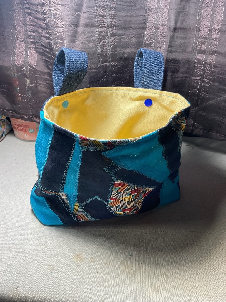 Sacoche vélo ou trottinette bleue