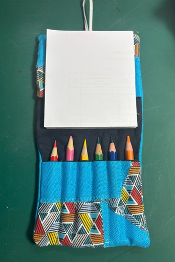 Carnet à dessin bleu
